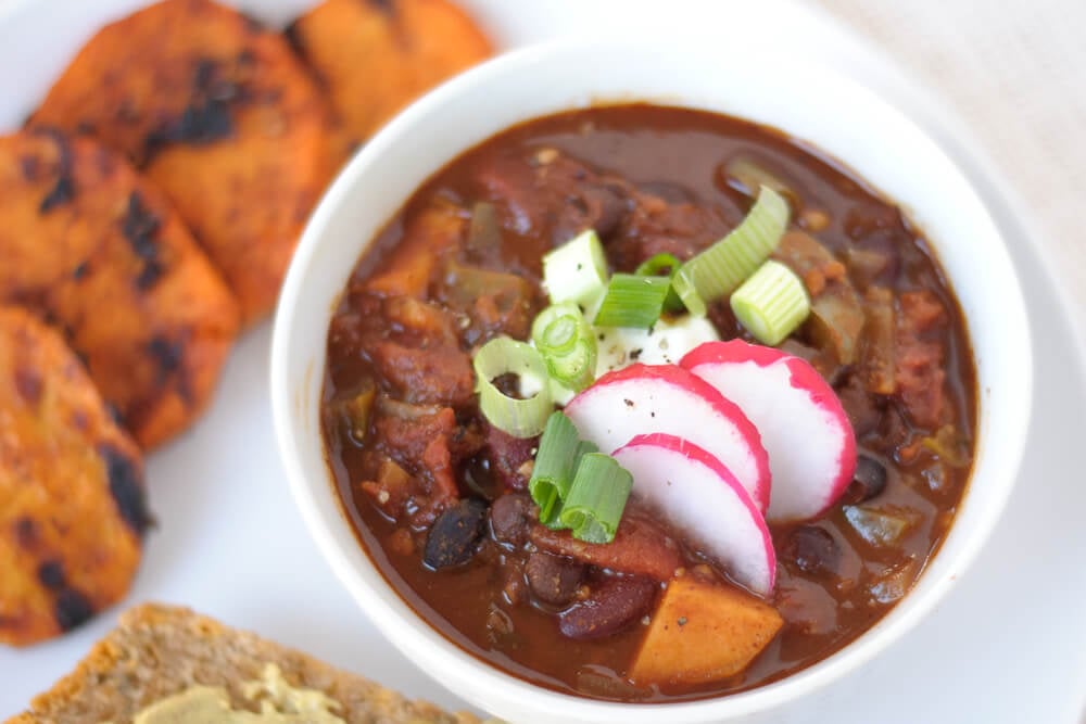 Vegetarian sweet potato chili recipe by Cookie and Kate vegetarian sweet potato chili recipe