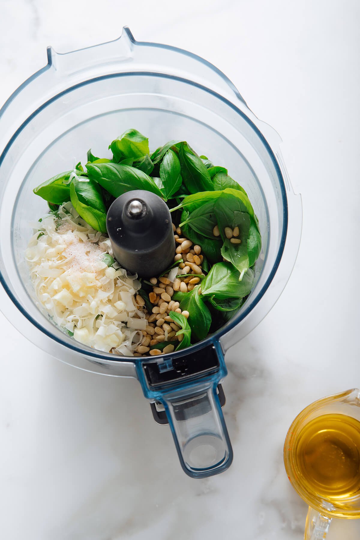 basil pesto ingredients